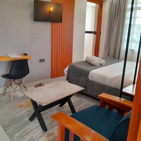 Sandalwood Suites Nakuru - Studios & One Bedroom Suites Экстерьер фото