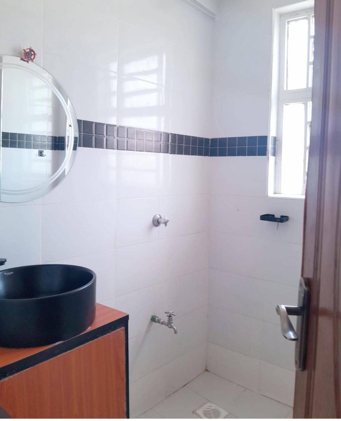 Sandalwood Suites Nakuru - Studios & One Bedroom Suites Экстерьер фото